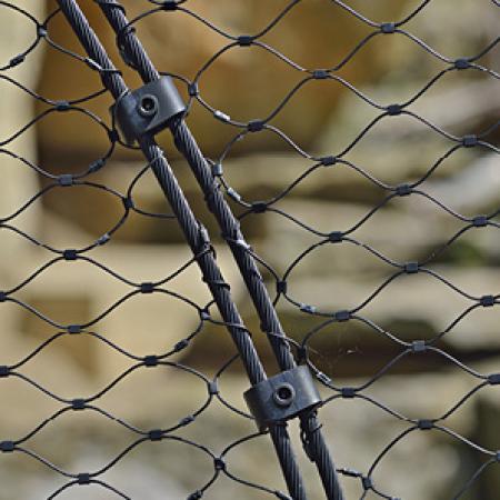 KAR LEOPARLARI İÇİN DIŞ MEKAN KAPALI ALAN - DRESDEN