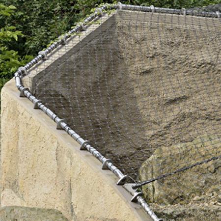 KAR LEOPARLARI İÇİN DIŞ MEKAN KAPALI ALAN - DRESDEN